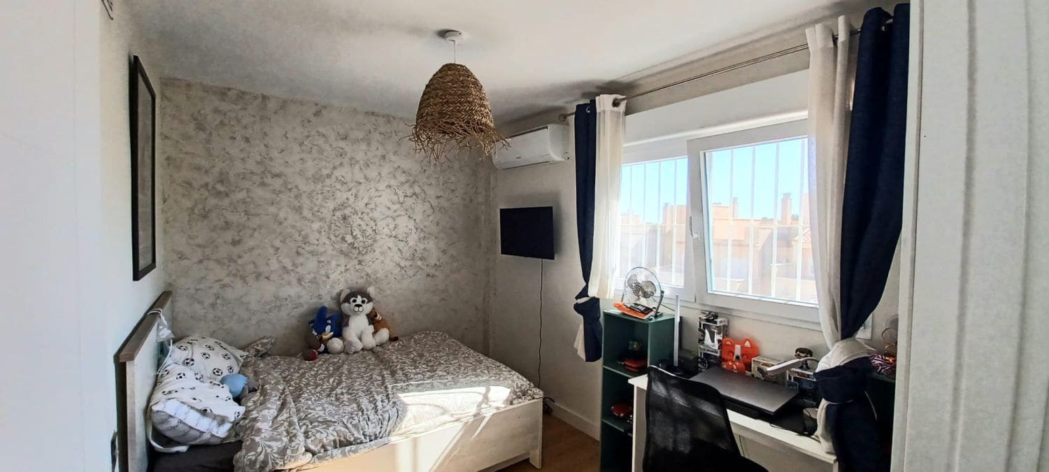 3 bedroom Villa for sale in La Nucia with garage - € 320,000 (Ref: 9018697)