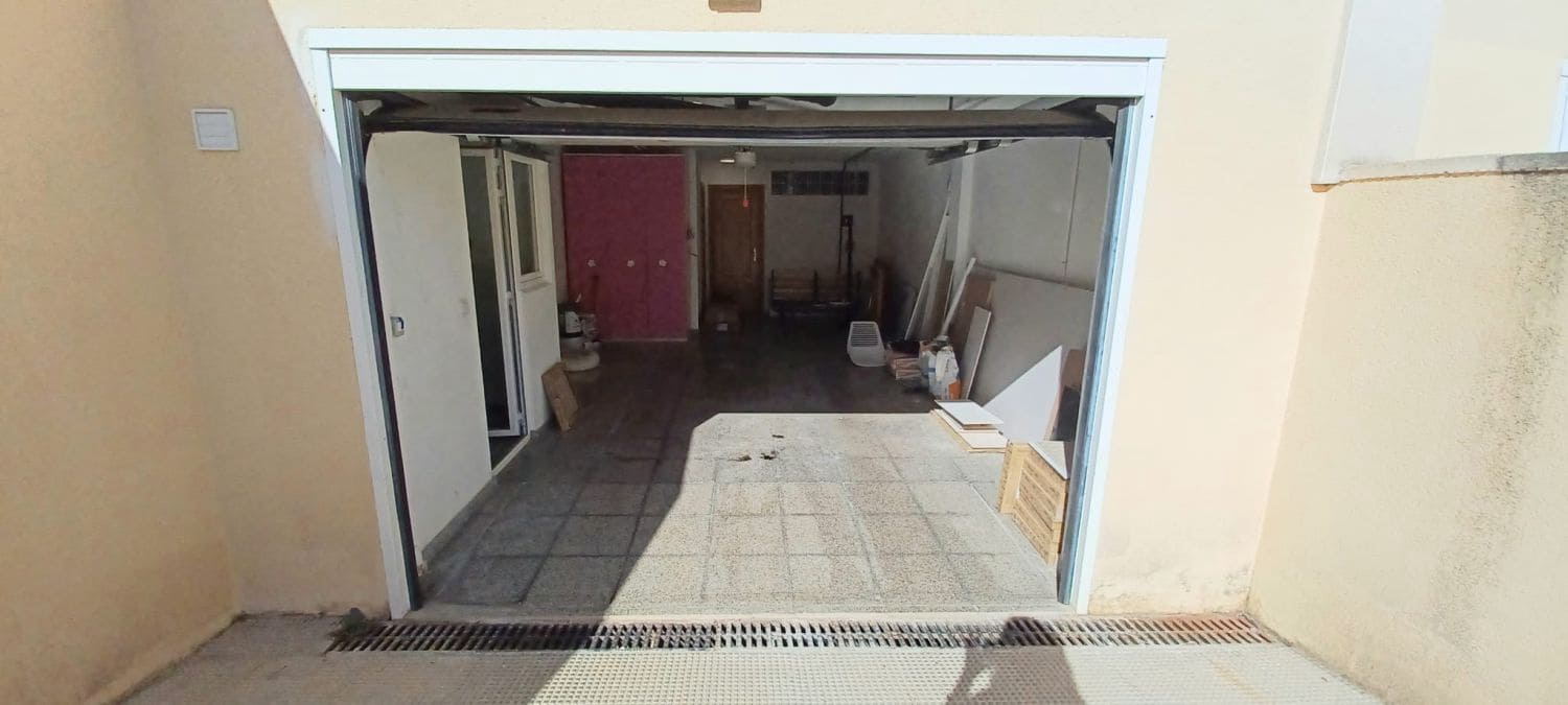 3 bedroom Villa for sale in La Nucia with garage - € 320,000 (Ref: 9018697)