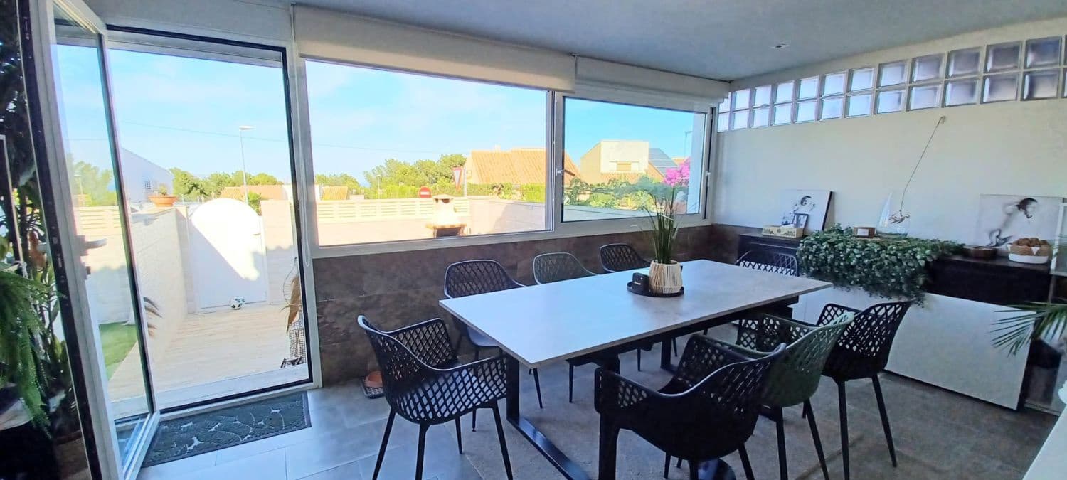 3 bedroom Villa for sale in La Nucia with garage - € 320,000 (Ref: 9018697)