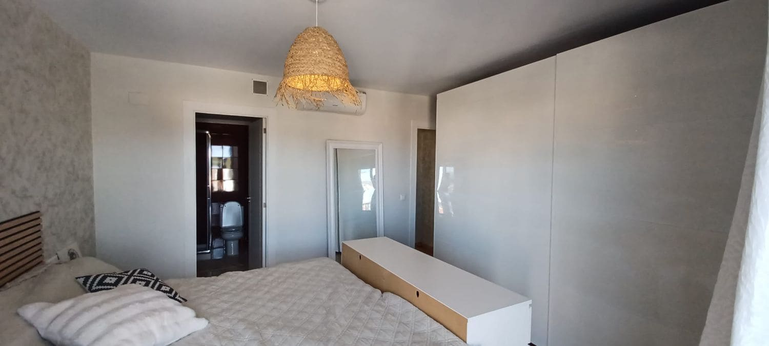 3 bedroom Villa for sale in La Nucia with garage - € 320,000 (Ref: 9018697)