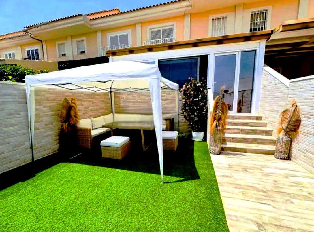 3 bedroom Villa for sale in La Nucia with garage - € 320,000 (Ref: 9018697)