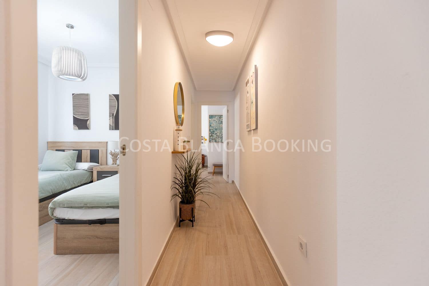 2 bedroom Apartment for sale in La Villajoyosa / Vila Joiosa with garage - € 349,000 (Ref: 9040433)