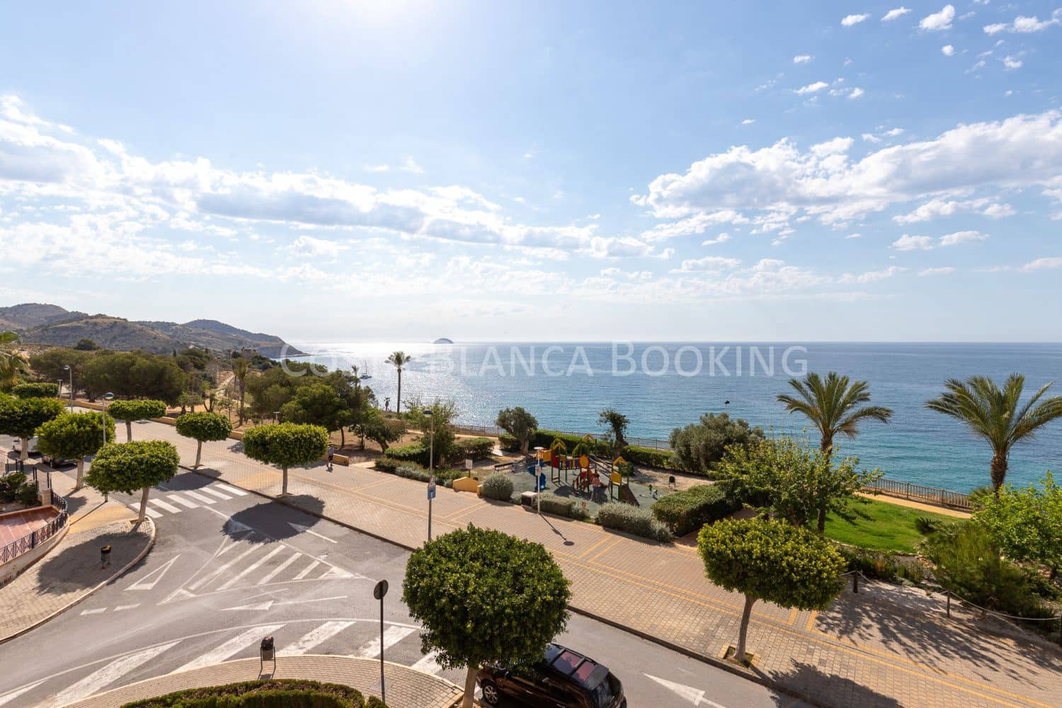 2 bedroom Apartment for sale in La Villajoyosa / Vila Joiosa with garage - € 349,000 (Ref: 9040433)