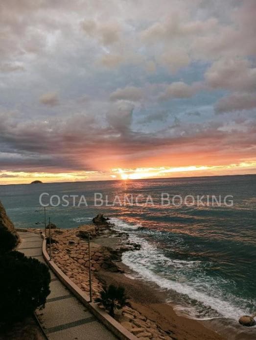 5 bedroom Villa for sale in La Villajoyosa / Vila Joiosa - € 1,100,000 (Ref: 9040434)