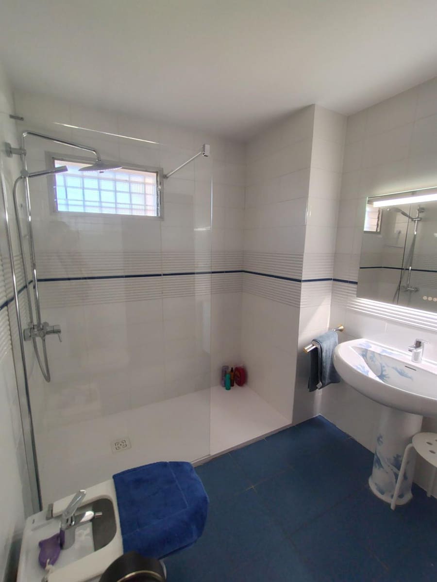 5 bedroom Villa for sale in La Villajoyosa / Vila Joiosa - € 1,100,000 (Ref: 9040434)