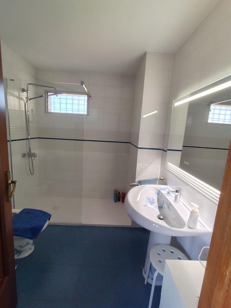 5 bedroom Villa for sale in La Villajoyosa / Vila Joiosa - € 1,100,000 (Ref: 9040434)