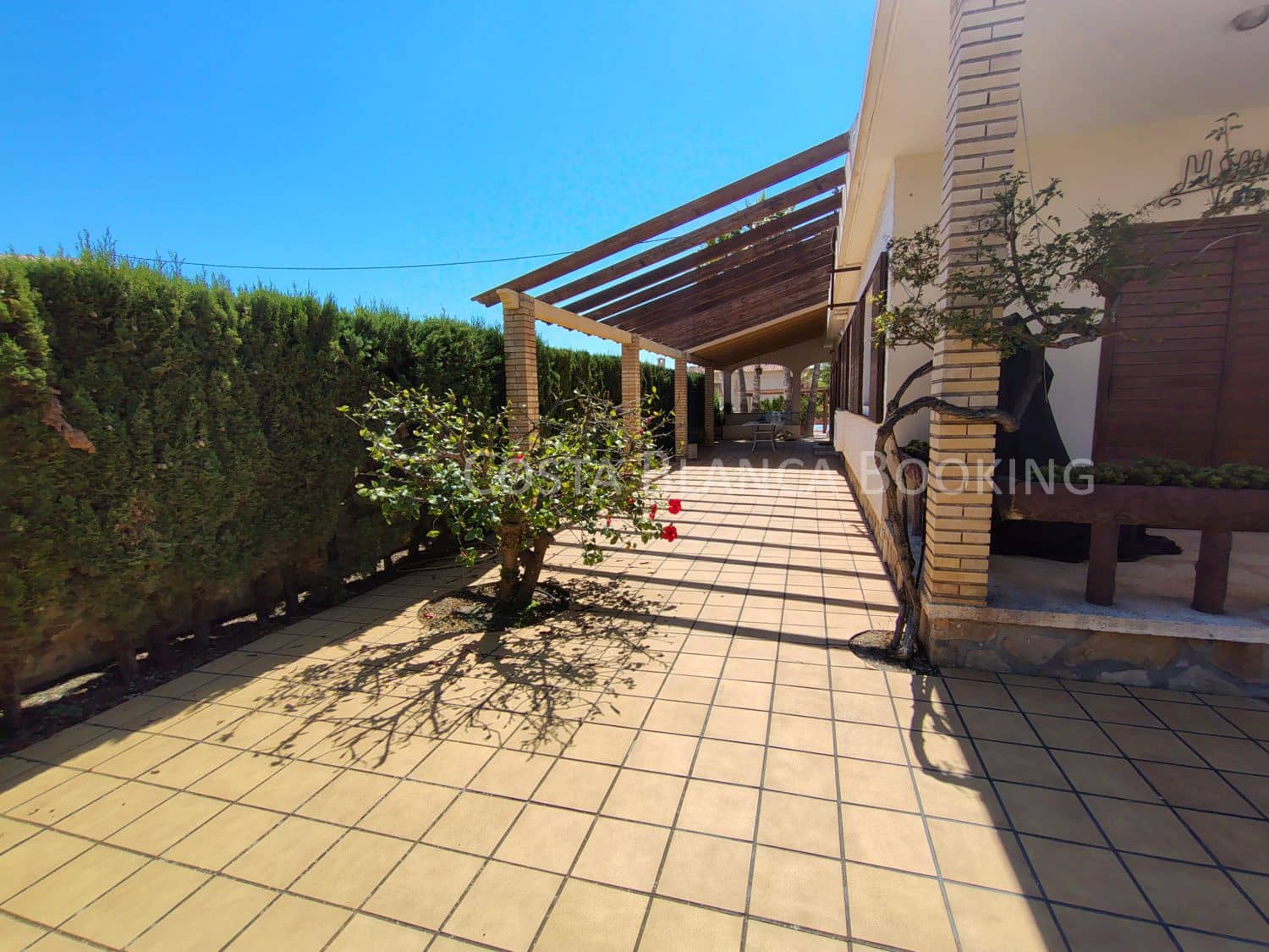 5 bedroom Villa for sale in La Villajoyosa / Vila Joiosa - € 1,100,000 (Ref: 9040434)