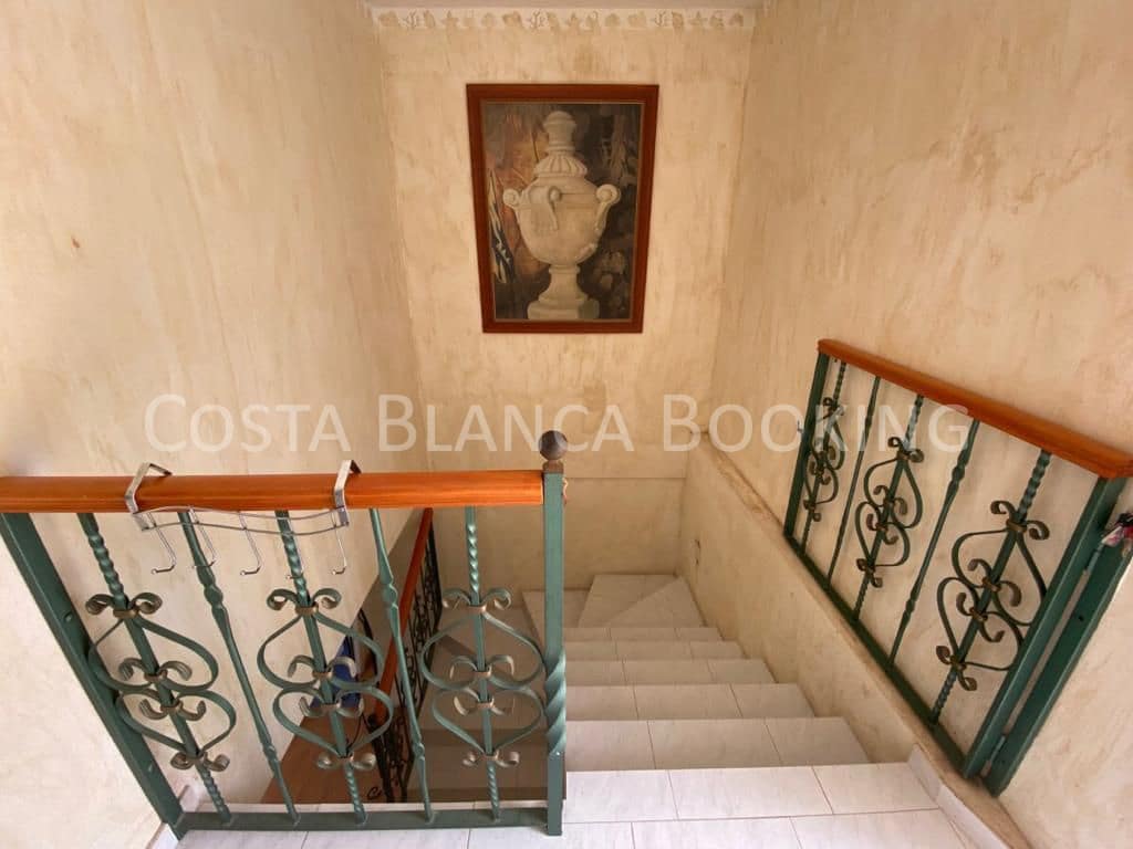 3 bedroom Villa for sale in La Nucia - € 590,000 (Ref: 9069185)