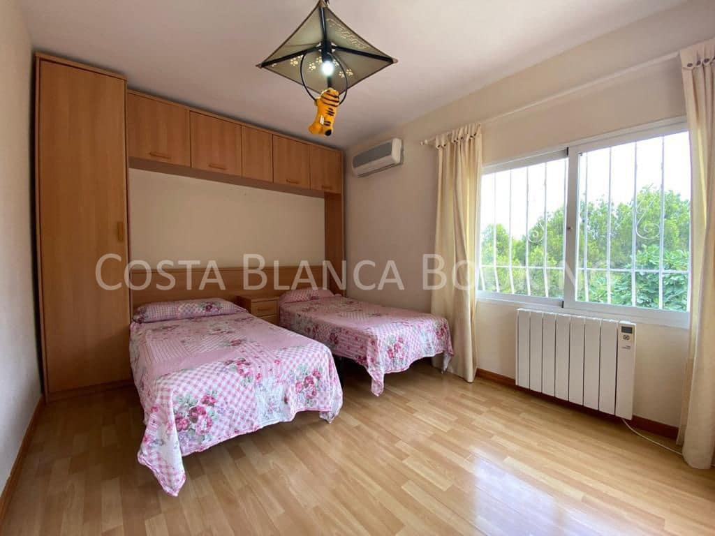3 bedroom Villa for sale in La Nucia - € 590,000 (Ref: 9069185)