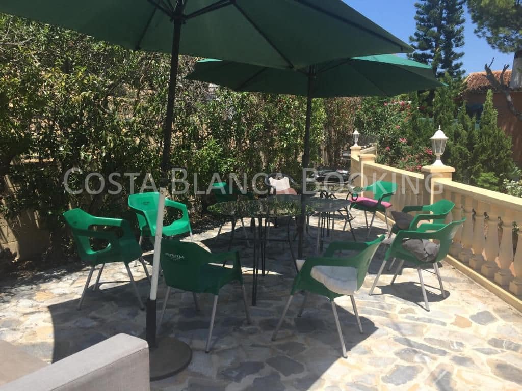 3 bedroom Villa for sale in La Nucia - € 590,000 (Ref: 9069185)