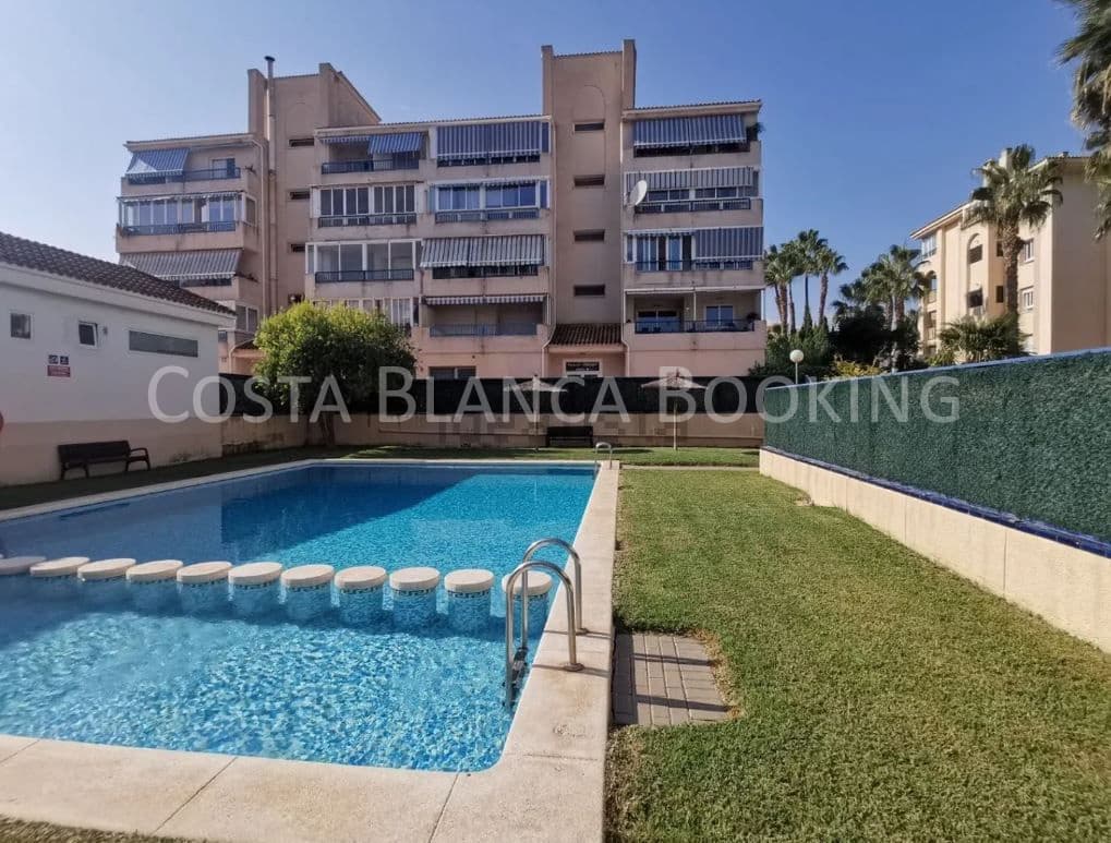 3 Zimmer Apartment zu verkaufen in Albir mit Garage - 275.000 € (Ref: 9073804)