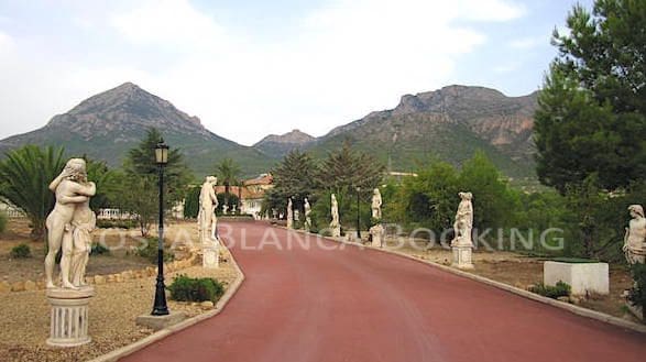 11 bedroom Villa for sale in La Nucia - € 1,995,000 (Ref: 9128668)