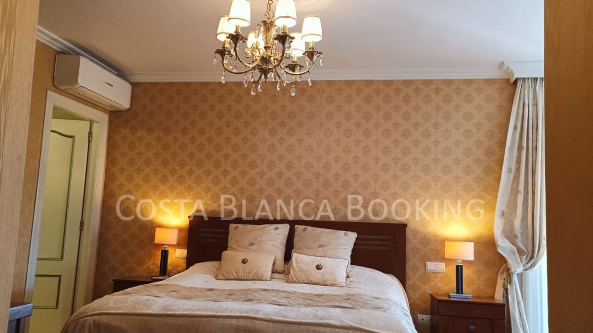 3 bedroom Villa for sale in Altea - € 791,000 (Ref: 9137456)