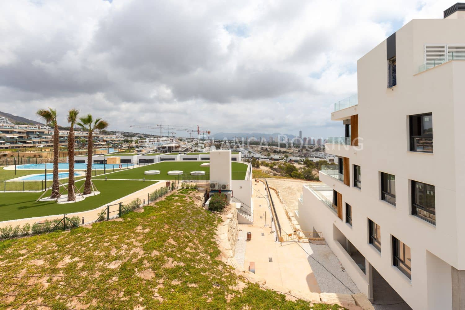 2 bedroom Apartment for sale in Finestrat - € 550,000 (Ref: 9141887)