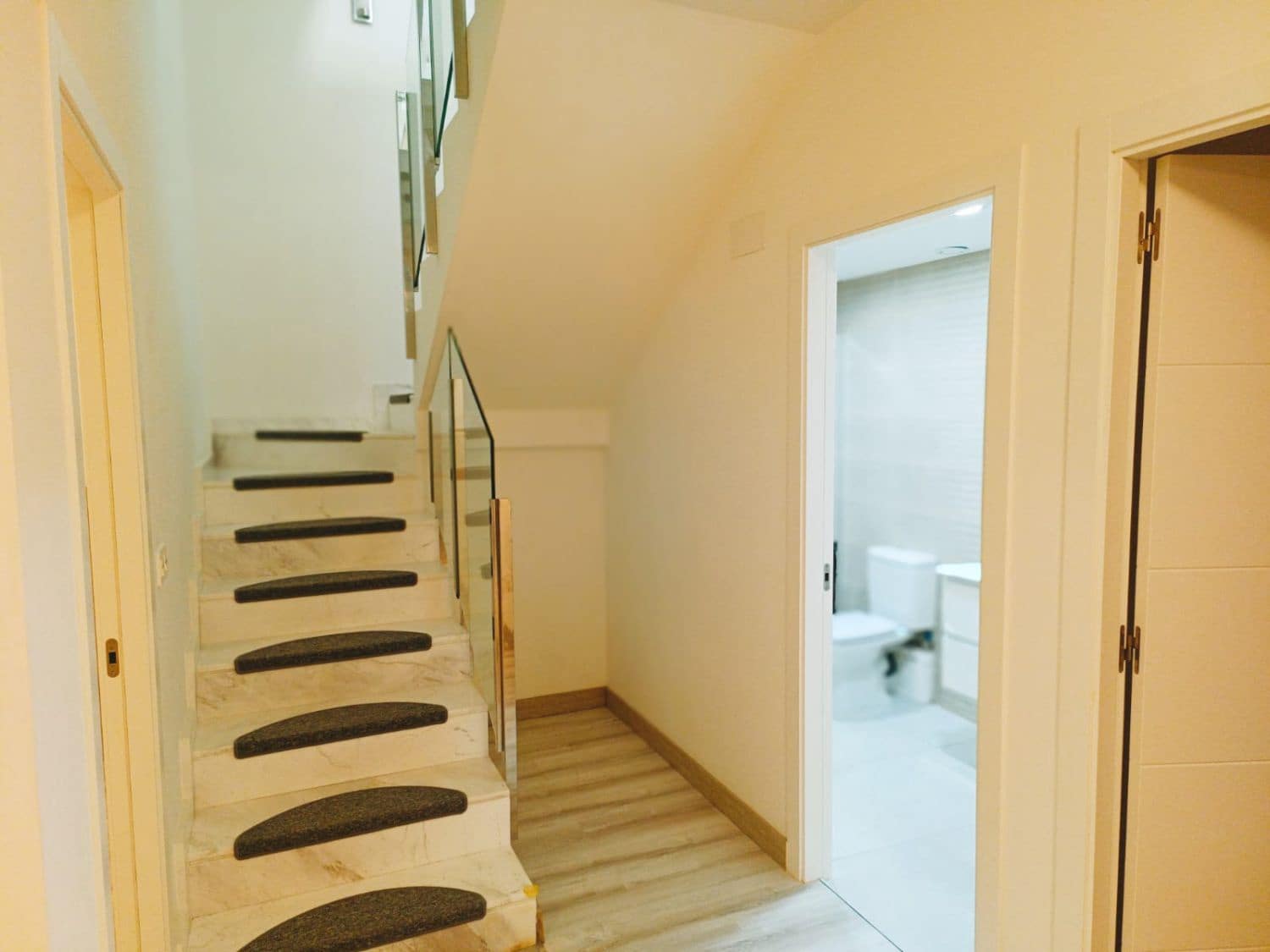 Chalet de 5 habitaciones en Finestrat en venta con garaje - 695.000 € (Ref: 9154410)