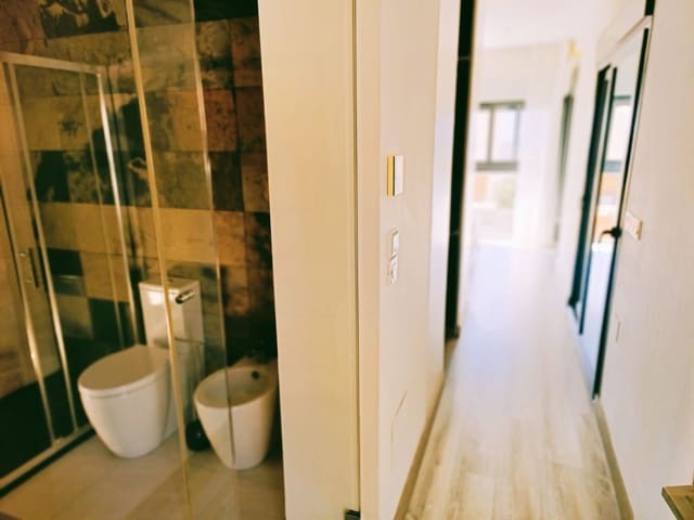 Chalet de 5 habitaciones en Finestrat en venta con garaje - 695.000 € (Ref: 9154410)