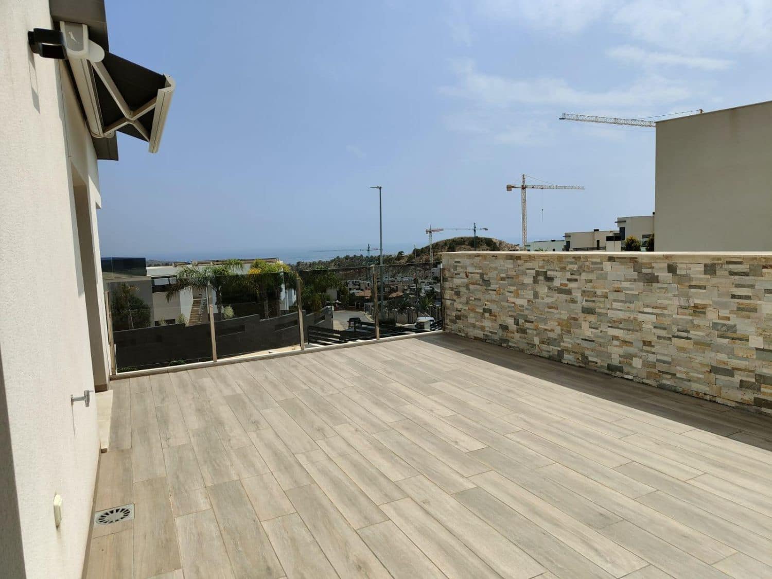 Chalet de 5 habitaciones en Finestrat en venta con garaje - 695.000 € (Ref: 9154410)