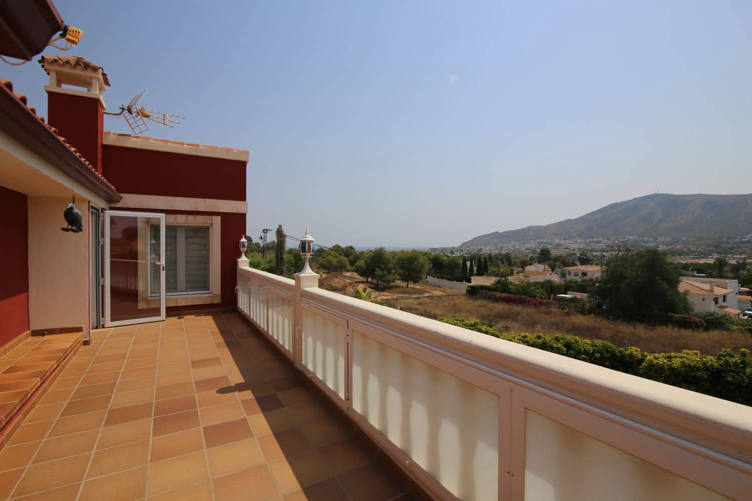 9 bedroom Villa for sale in Alfaz del Pi / L'Alfas del Pi - € 1,075,000 (Ref: 9181323)