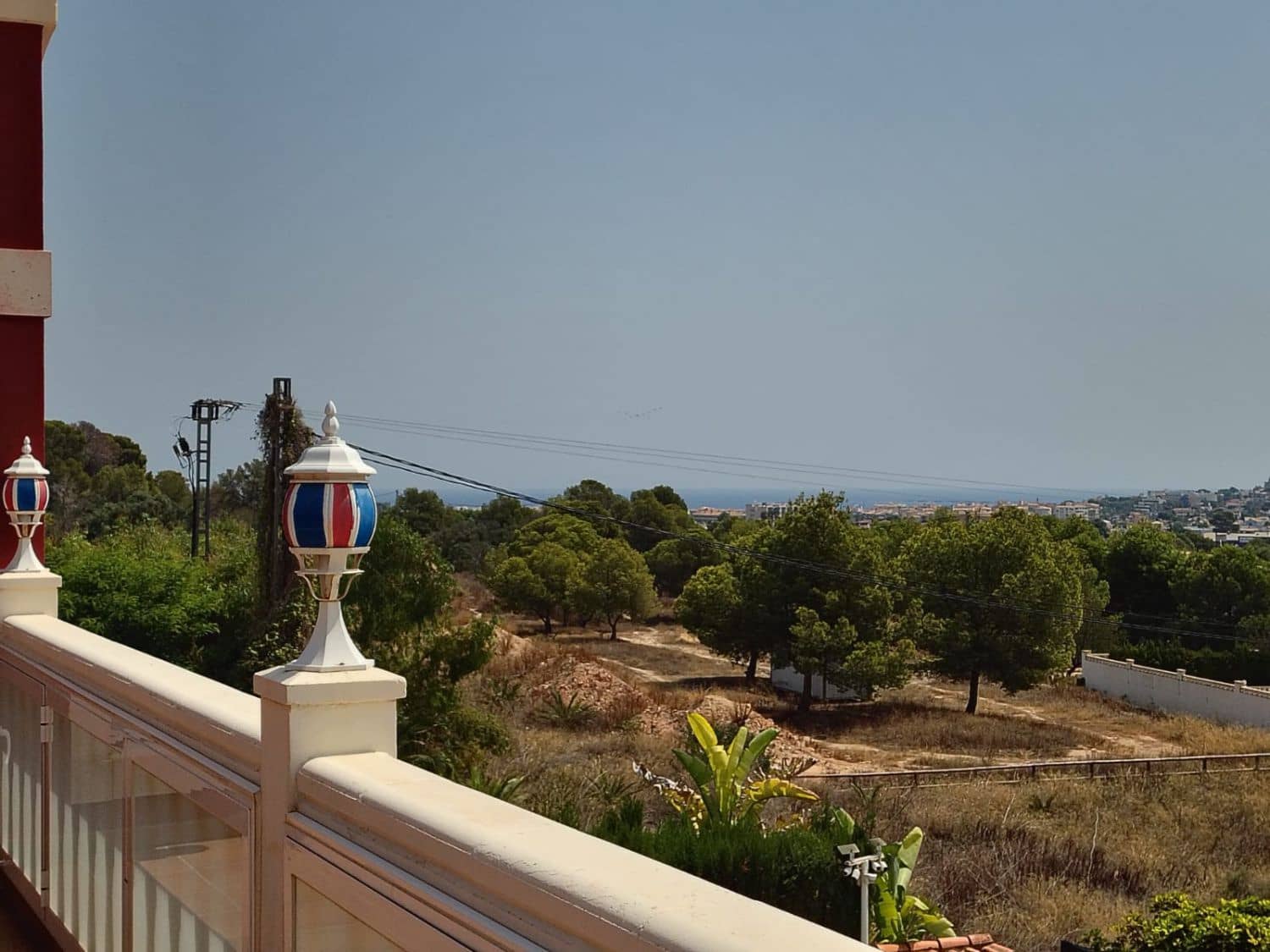 9 bedroom Villa for sale in Alfaz del Pi / L'Alfas del Pi - € 1,075,000 (Ref: 9181323)
