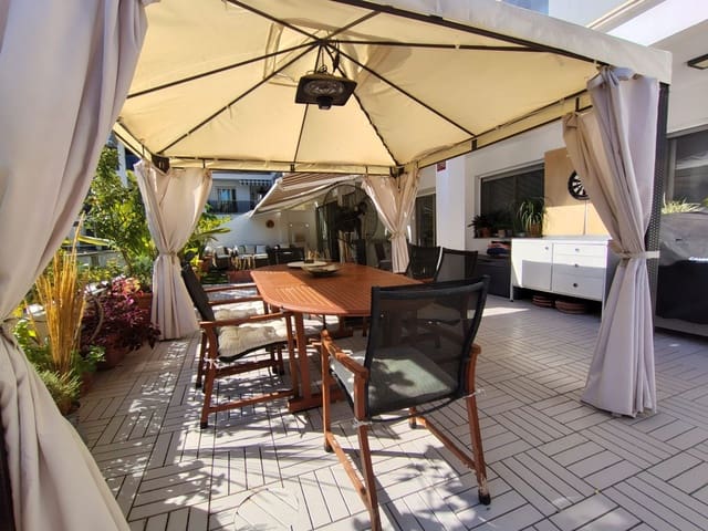 2 makuuhuone Huoneisto myytävänä paikassa Albir, Alfaz del Pi / L'Alfàs del Pi mukana 
autotalli - 535 000 € (Ref: 9311190)