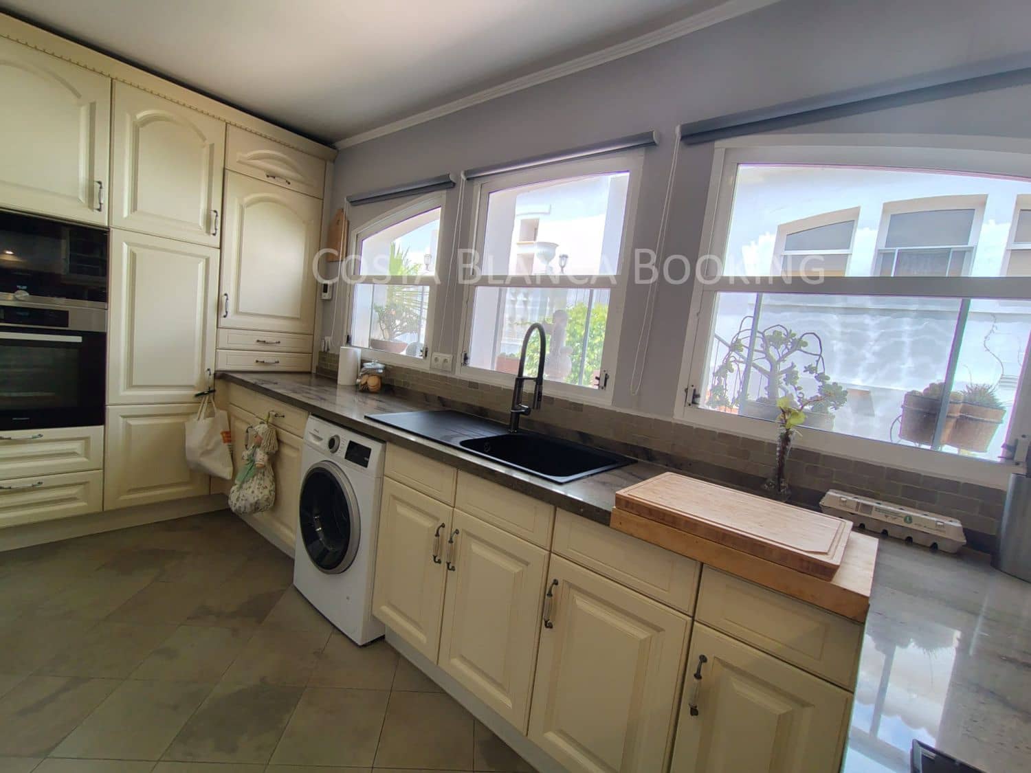 3 soveværelse Villa til salg i La Nucia med garage - € 324.000 (Ref: 9375527)