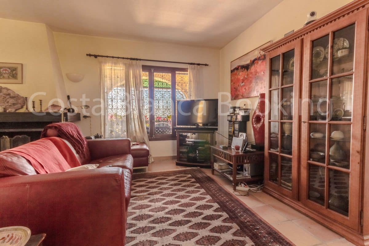 5 bedroom Villa for sale in Altea la Vella with garage - € 1,590,000 (Ref: 9376846)