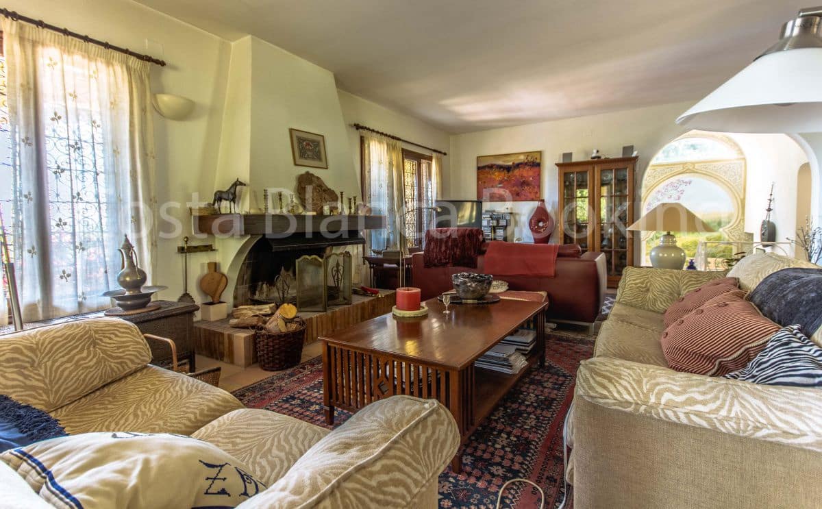 5 bedroom Villa for sale in Altea la Vella with garage - € 1,590,000 (Ref: 9376846)