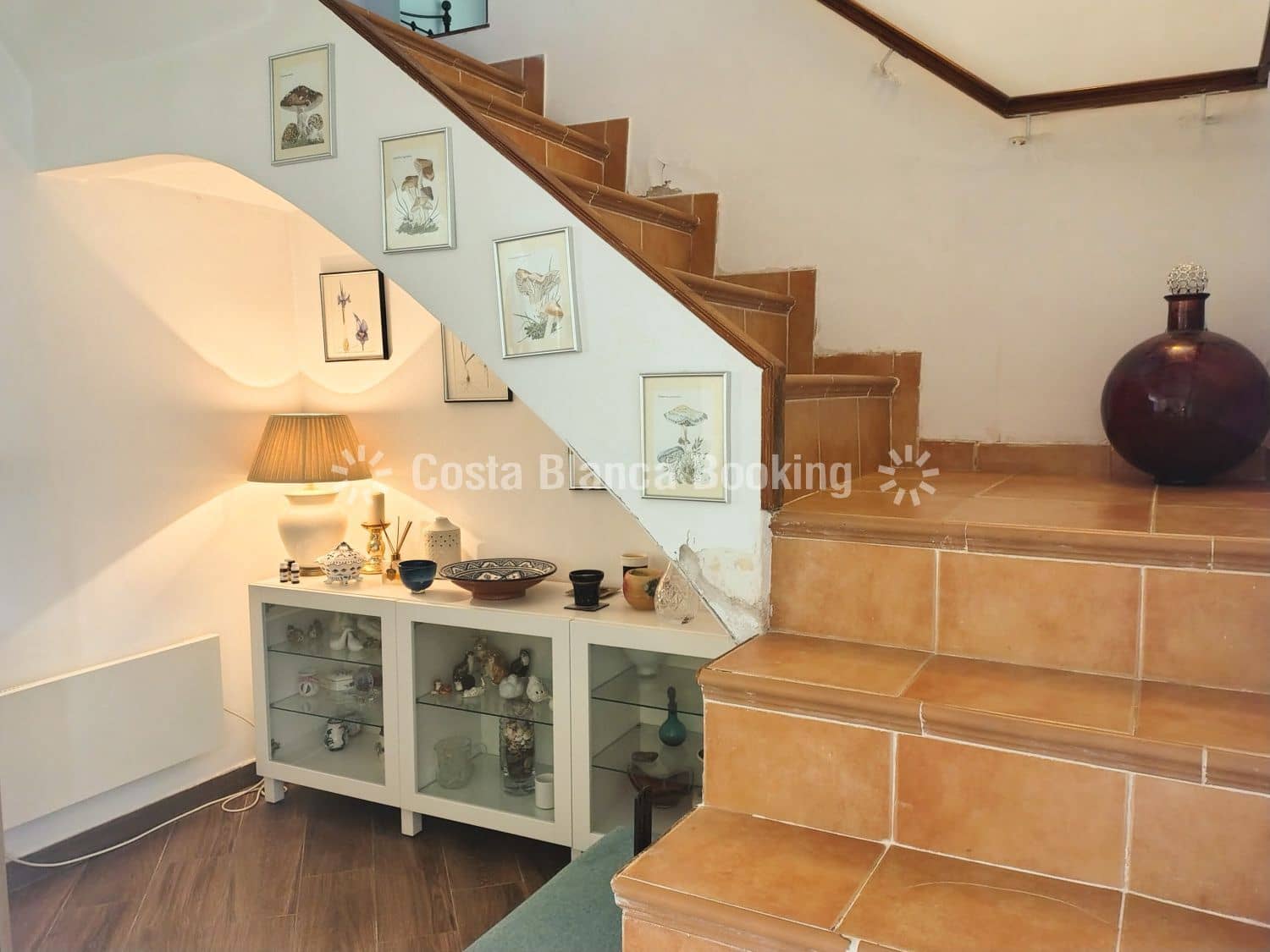 4 bedroom Villa for sale in Alfaz del Pi / L'Alfas del Pi - € 585,000 (Ref: 9432971)