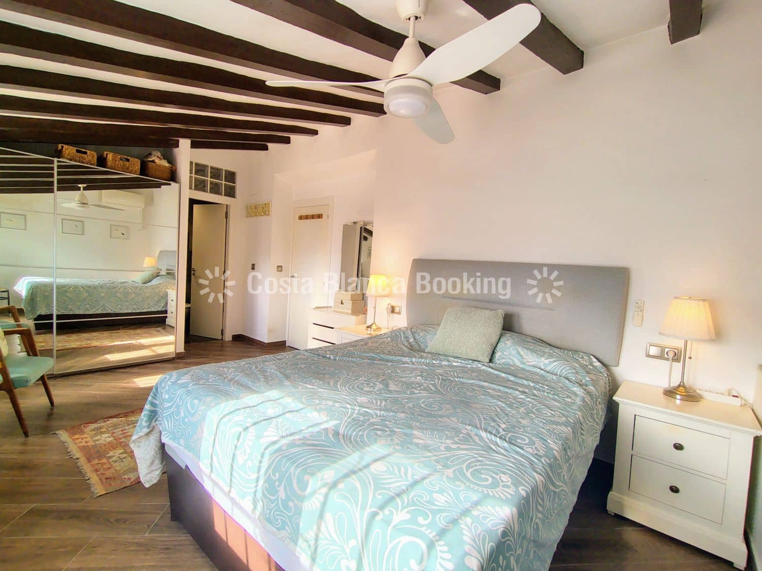 4 bedroom Villa for sale in Alfaz del Pi / L'Alfas del Pi - € 585,000 (Ref: 9432971)