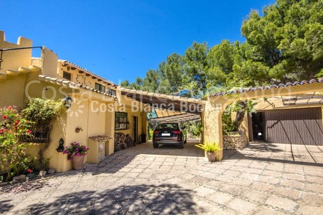 5 sypialnia Willa na sprzedaż w Altea la Vella, Altea z garażem - 1 590 000 € (Ref: 9436921)