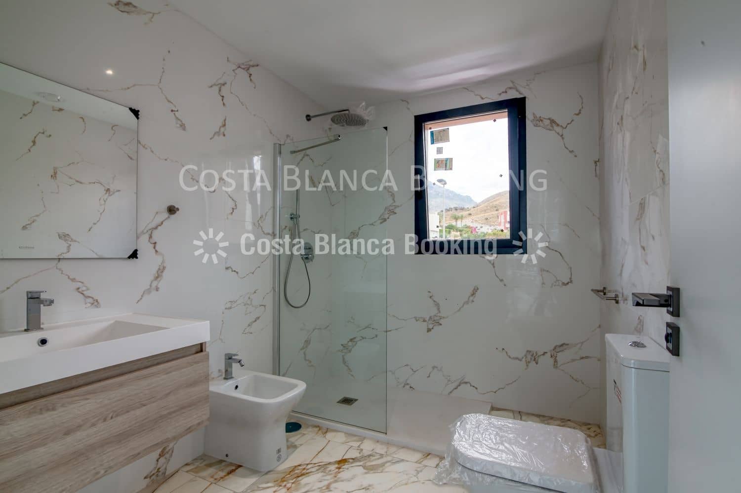 4 bedroom Villa for sale in Finestrat - € 920,000 (Ref: 9451776)