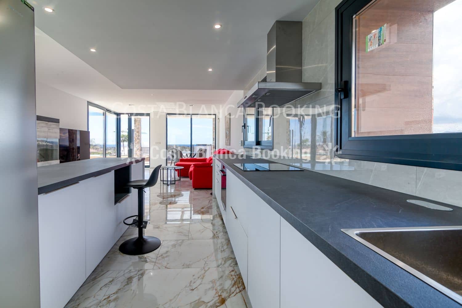 4 bedroom Villa for sale in Finestrat - € 920,000 (Ref: 9451776)