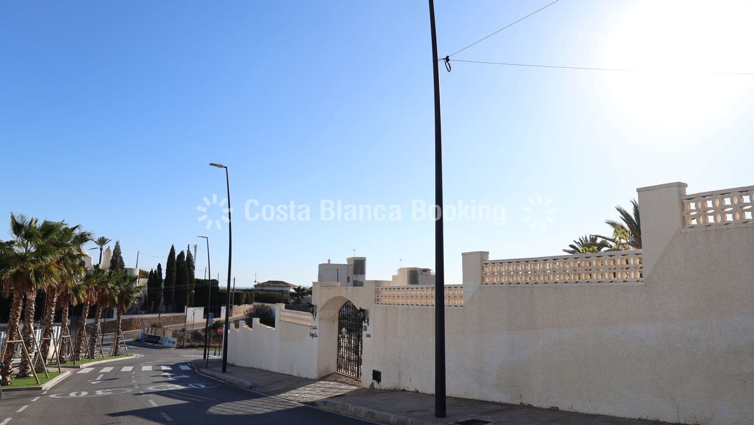 4 Zimmer Villa zu verkaufen in La Villajoyosa / Vila Joiosa mit Garage - 1.000.000 € (Ref: 9472759)