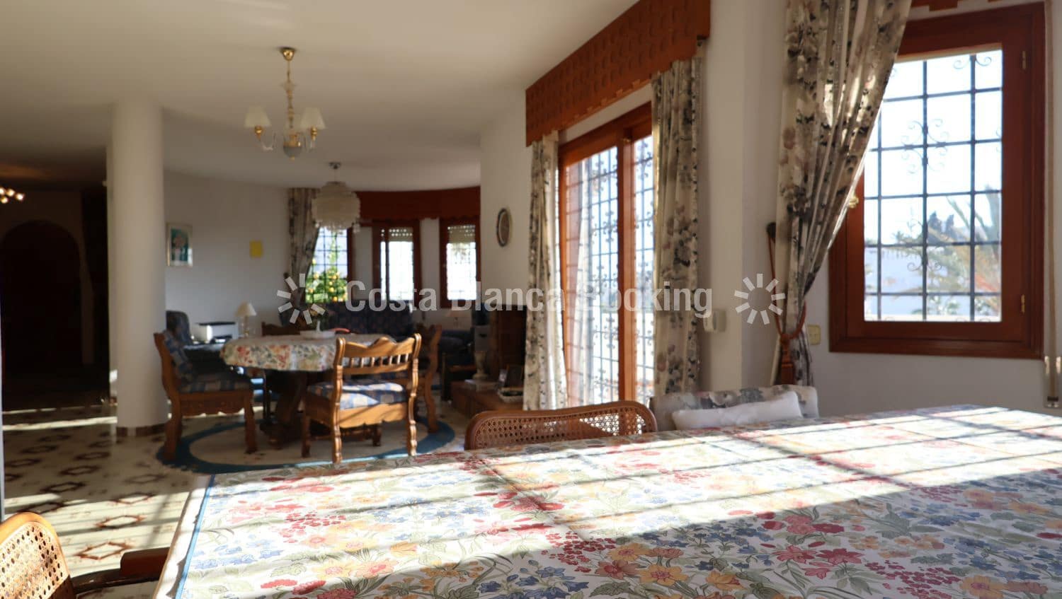 4 Zimmer Villa zu verkaufen in La Villajoyosa / Vila Joiosa mit Garage - 1.000.000 € (Ref: 9472759)