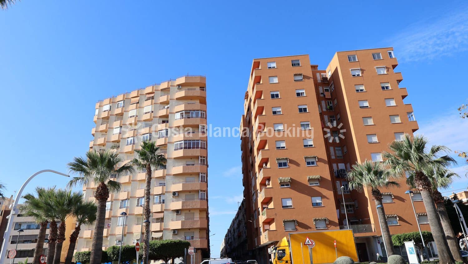 3 bedroom Apartment for sale in La Villajoyosa / Vila Joiosa - € 257,000 (Ref: 9494317)