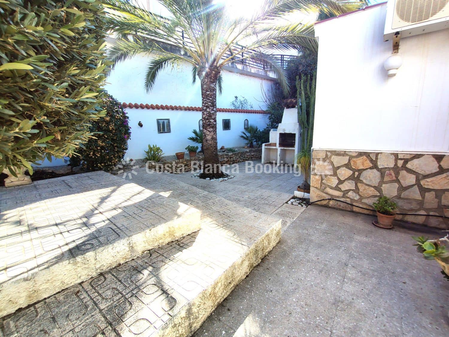 Chalet de 4 habitaciones en Albir en venta con garaje - 599.000 € (Ref: 9518540)