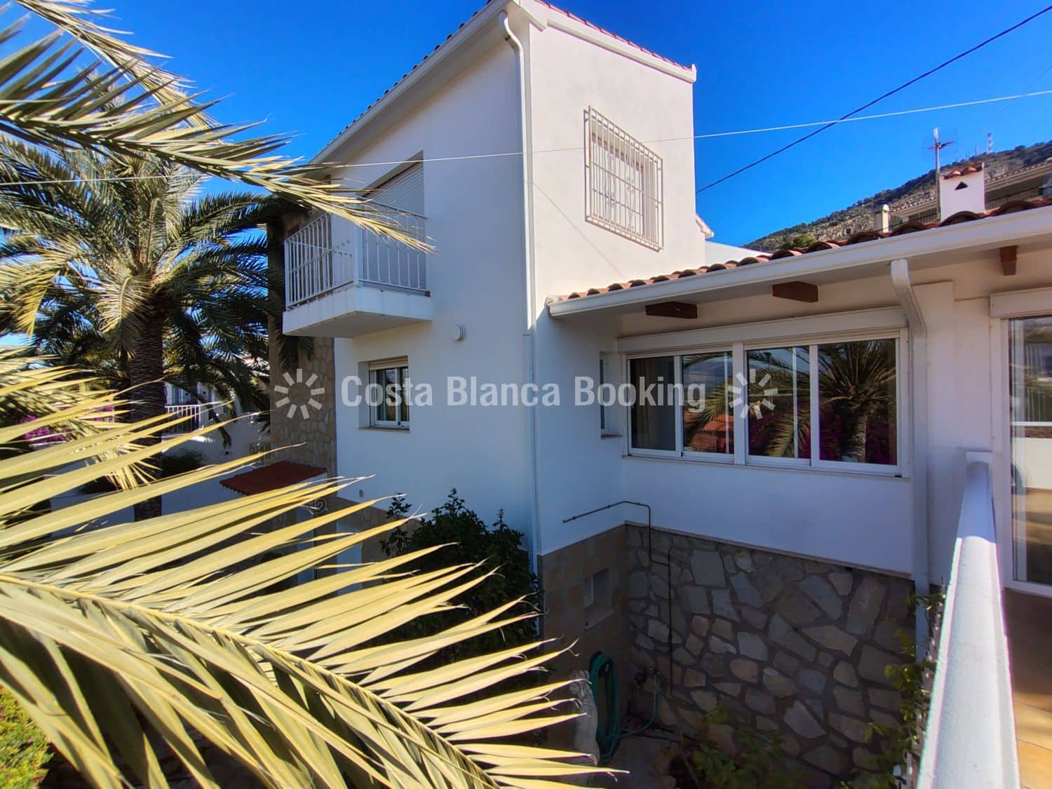Chalet de 4 habitaciones en Albir en venta con garaje - 599.000 € (Ref: 9518540)