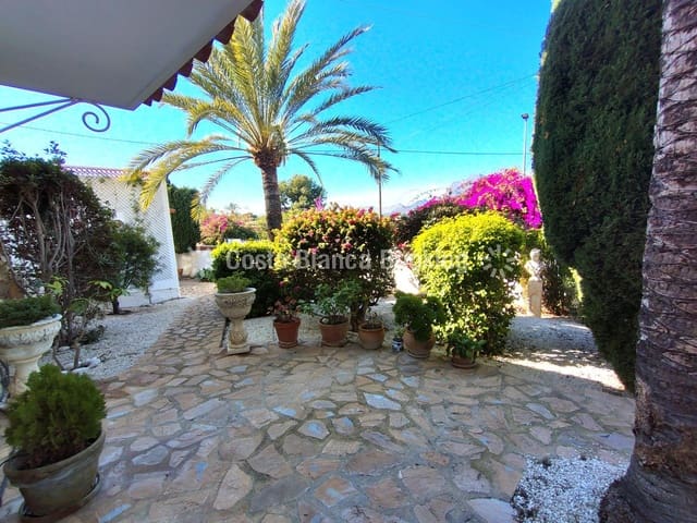 Chalet de 4 habitaciones en Albir, Alfaz del Pi / L'Alfàs del Pi en venta con garaje - 599.000 € (Ref: 9518540)