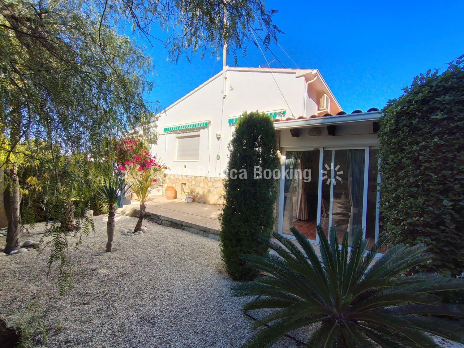 Chalet de 4 habitaciones en Albir en venta con garaje - 599.000 € (Ref: 9518540)