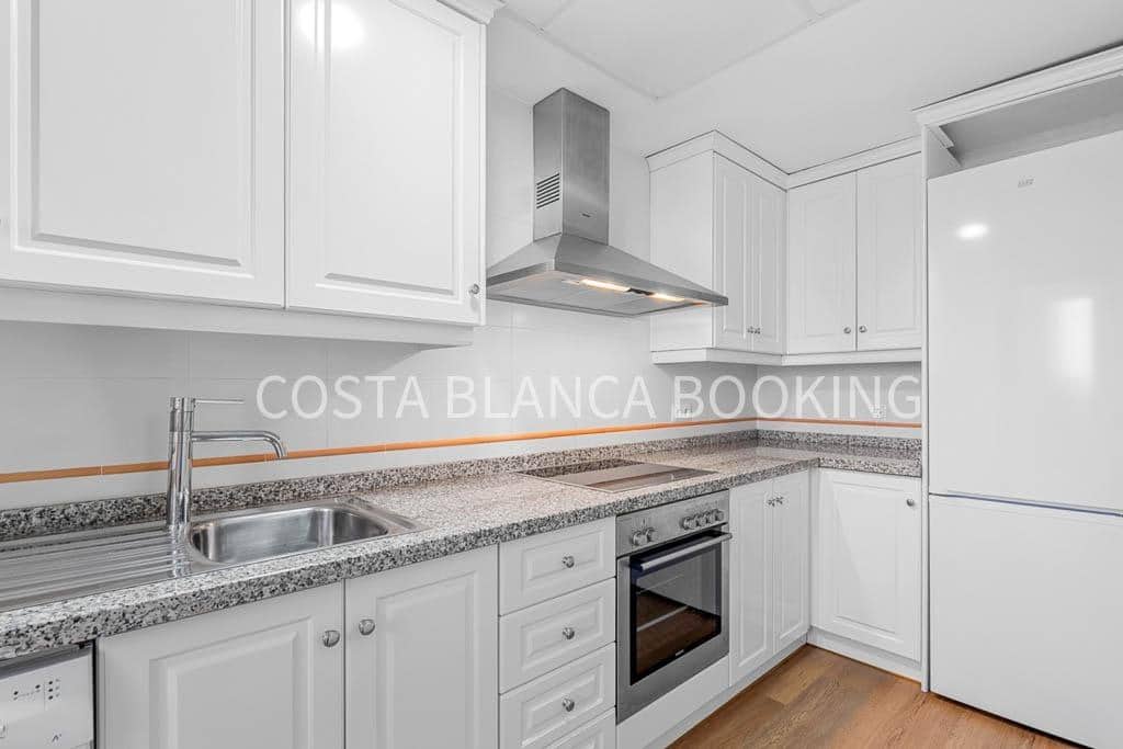 Adosado de 2 habitaciones en Finestrat en venta - 295.000 € (Ref: 9569340)