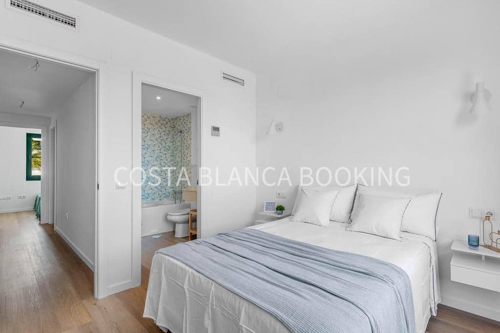 Adosado de 2 habitaciones en Finestrat en venta - 295.000 € (Ref: 9569340)