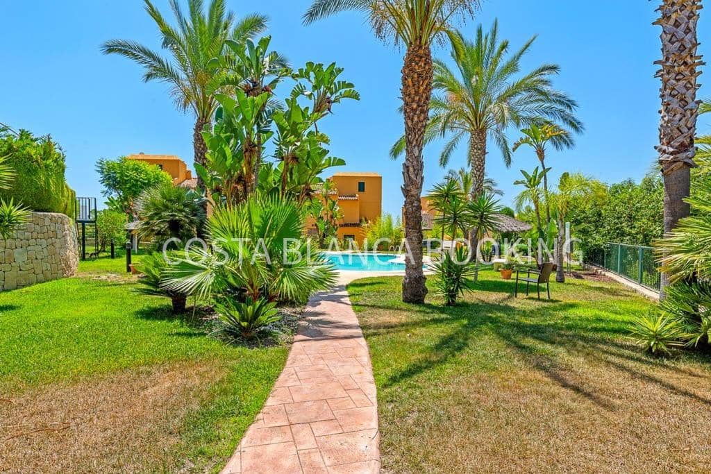Adosado de 2 habitaciones en Finestrat en venta - 295.000 € (Ref: 9569340)