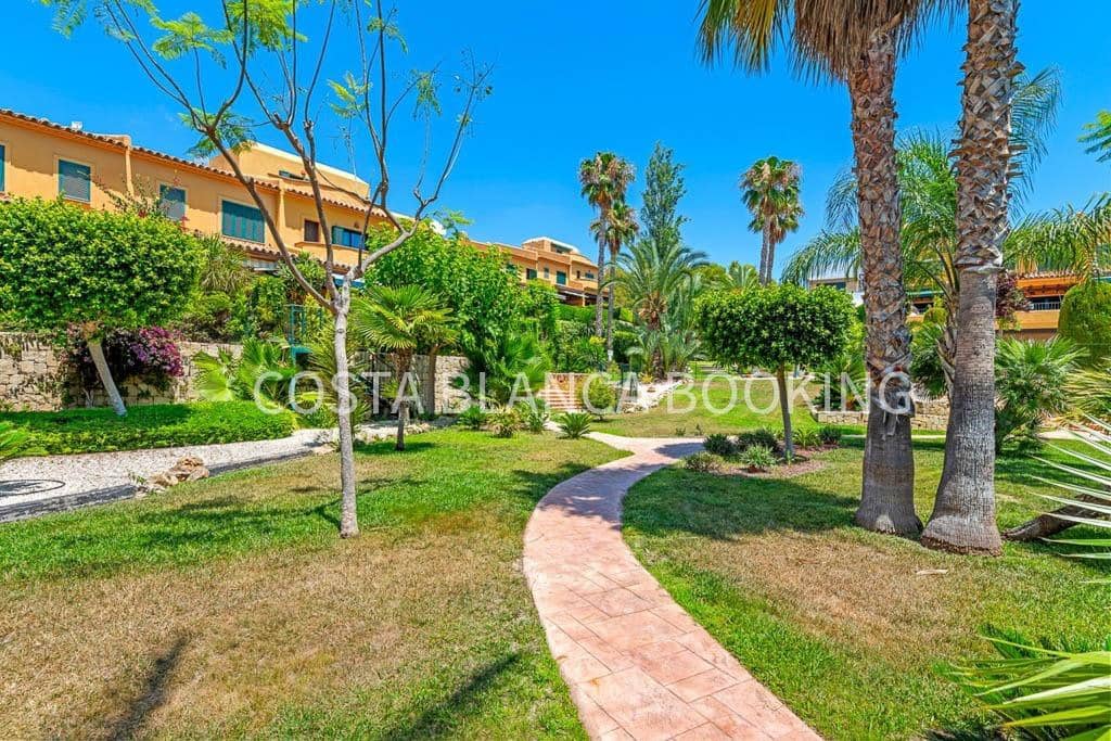 Adosado de 2 habitaciones en Finestrat en venta - 295.000 € (Ref: 9569340)