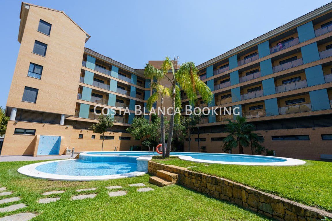 4 sypialnia Penthouse na sprzedaż w Alfaz del Pi / L'Alfas del Pi - 2 200 000 € (Ref: 9582789)