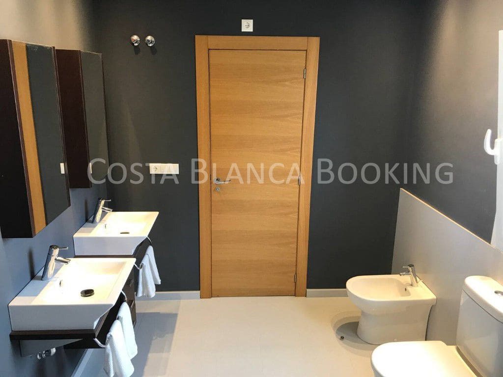 4 quarto Moradia para venda em Alfaz del Pi / L'Alfas del Pi - 950 000 € (Ref: 9582793)