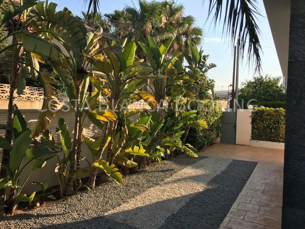 4 quarto Moradia para venda em Alfaz del Pi / L'Alfas del Pi - 950 000 € (Ref: 9582793)