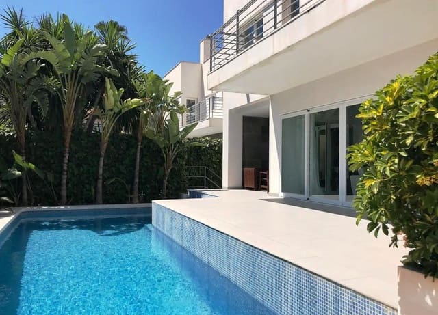 Chalet de 4 habitaciones en Albir, Alfaz del Pi / L'Alfàs del Pi en venta con piscina garaje - 950.000 € (Ref: 9582793)
