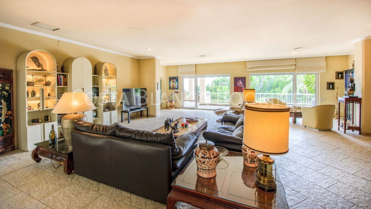 5 slaapkamer Villa te koop in Altea - € 1.950.000 (Ref: 9582794)