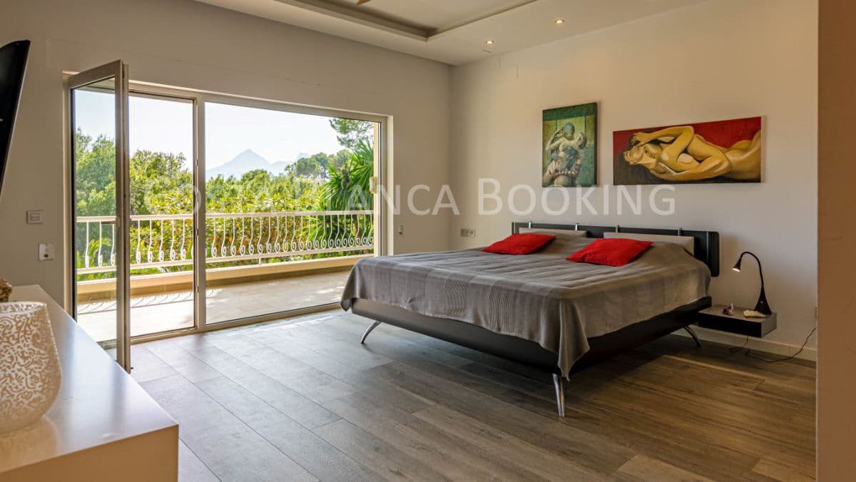 5 slaapkamer Villa te koop in Altea - € 1.950.000 (Ref: 9582794)