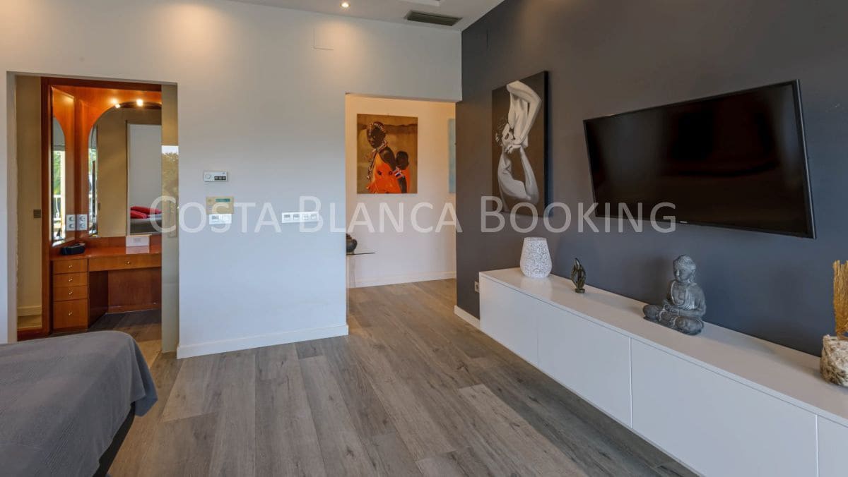 5 slaapkamer Villa te koop in Altea - € 1.950.000 (Ref: 9582794)